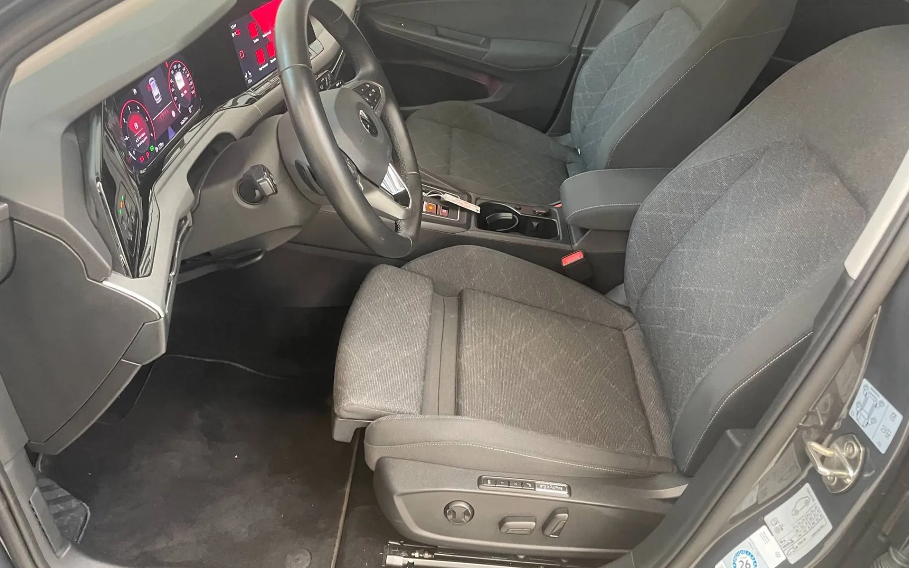 Zunanja slika - Volkswagen Golf Variant - 2.0 TDI avt. Life 85  115  IQ- light - 5