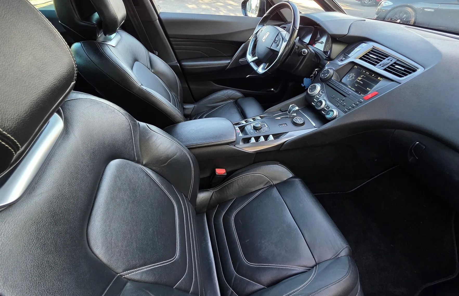 Zunanja slika - Citroën DS5 - 2.0 HDi CHIC 4X4 AVT. LED-KAMERA-ALU-MEMORY-2.LAST - 11