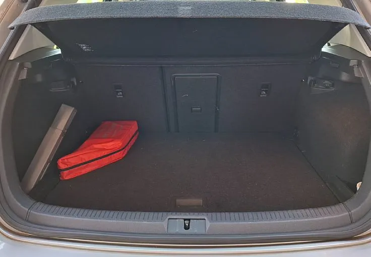 Zunanja slika - Volkswagen Golf - 2.0 TDI CARAT EXCLUSIVE DSG.FULLED.NAVIPRO.PANO... - 12