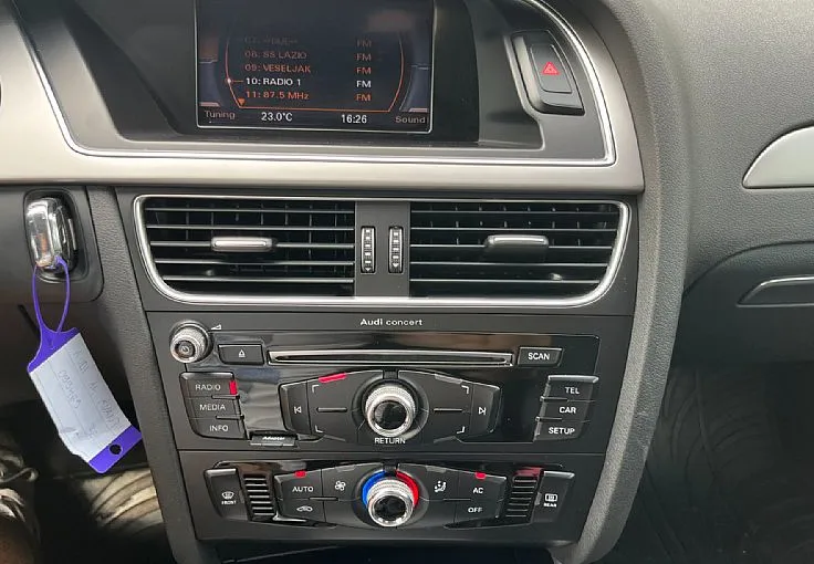 Zunanja slika - Audi A4 - Avant 2.0   TDI - 10