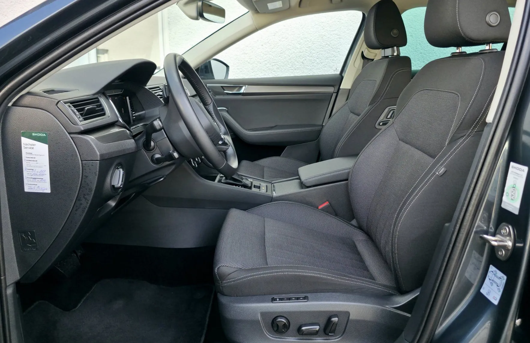Zunanja slika - Škoda Superb - Combi 4x4 2.0TDI Style DSG MATRIX•ACC•VIRTUAL•17C• - 6
