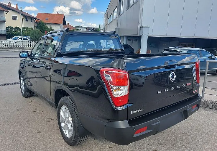 Zunanja slika - SsangYong Musso - 2.2 XDi ULTIMATE 4x4 A T - 6
