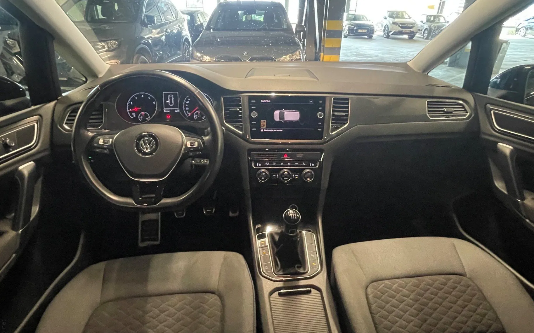 Zunanja slika - Volkswagen Golf - 1.5 TSI ACT Comfortline NAVI.2XPDC.OGR.SEDEŽ - 17