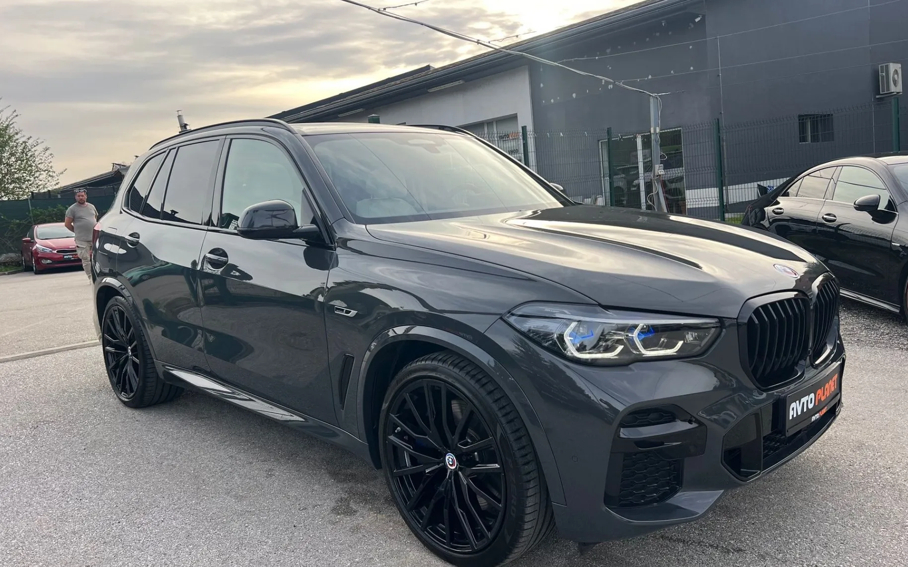 Zunanja slika - BMW X5 - serija : xDrive45e M SPORT LASER ACC PANO HEADuP ALU22 - 7