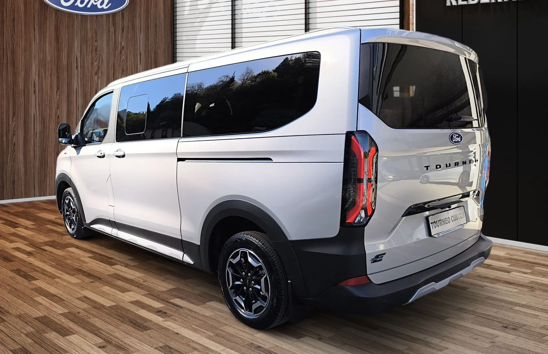 Zunanja slika - Ford Tourneo - Custom E- - 5