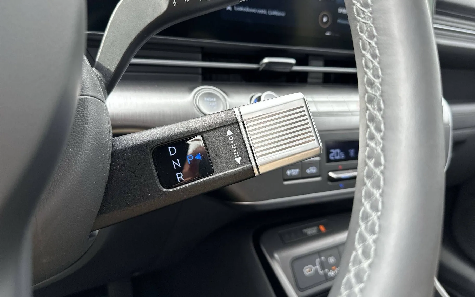 Notranja slika - Hyundai Kona - 1.6 GDI Hybrid Impression DCT - 20