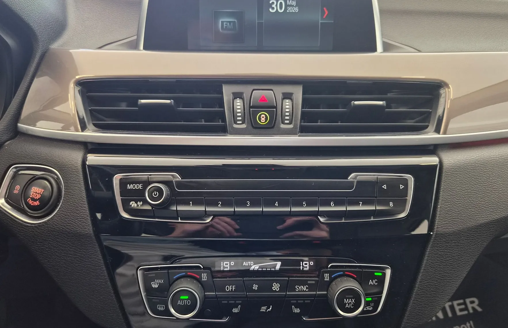 Zunanja slika - BMW X1 - serija : xDrive18d KUPLJEN V SLO|KAMERA|LED|NAVI|KEYLESS - 15