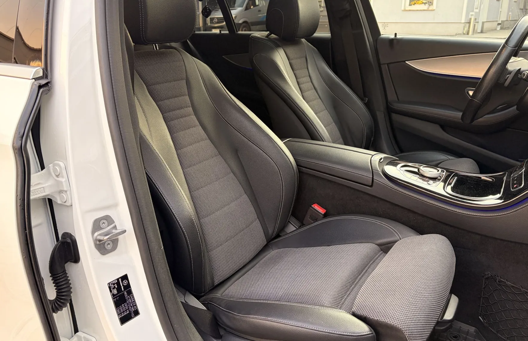 Zunanja slika - Mercedes-Benz E-Razred - E 200d T Avantgarde Avt. - 7