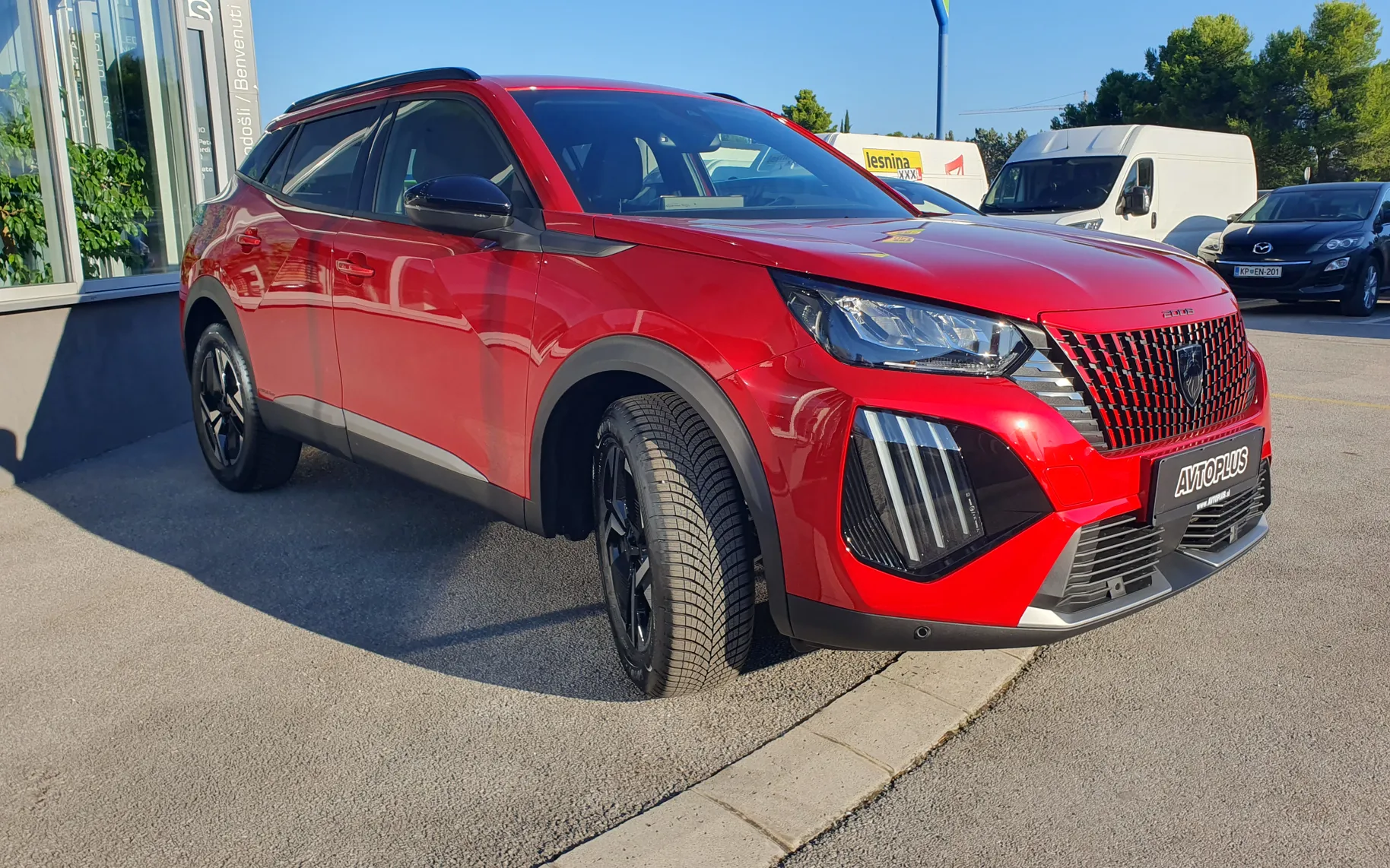 Zunanja slika - Peugeot 2008 - Allure HIBRID 110 - NA ZALOGI - 13