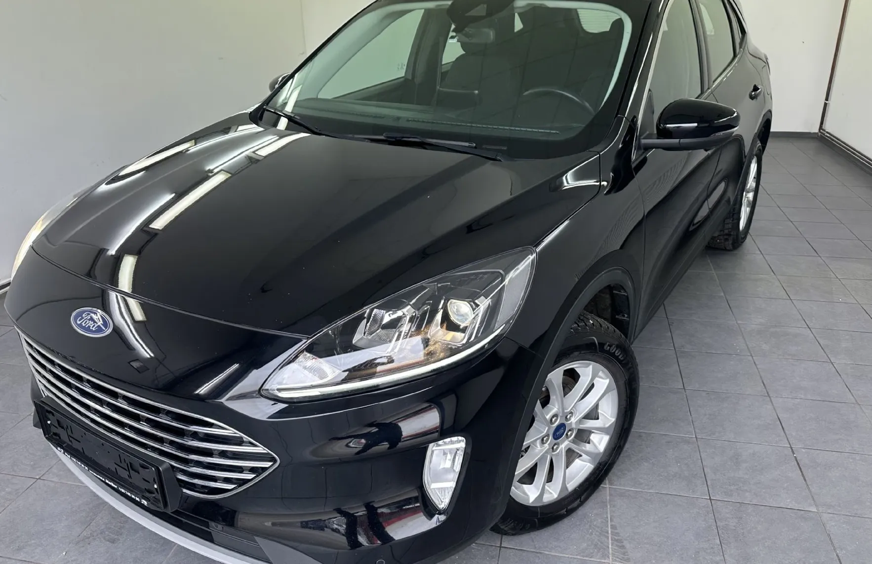 Zunanja slika - Ford Kuga - 2.5 190CV BVA6.KAMERA.NAVI.LED.ALU.2022.112 KW - 1