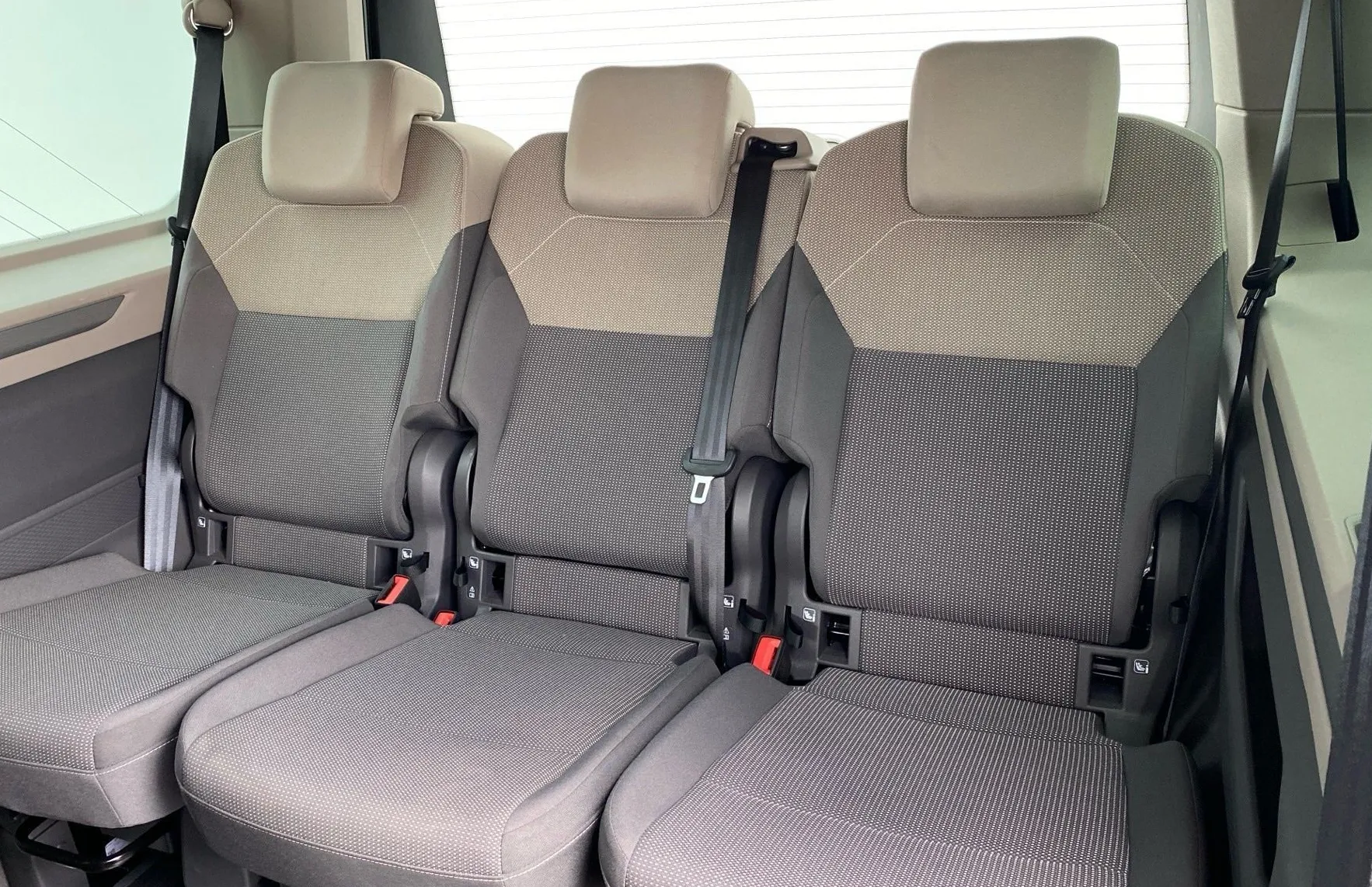 Zunanja slika - VW Multivan - 2.0 TDI DSG Life EDITION - 11