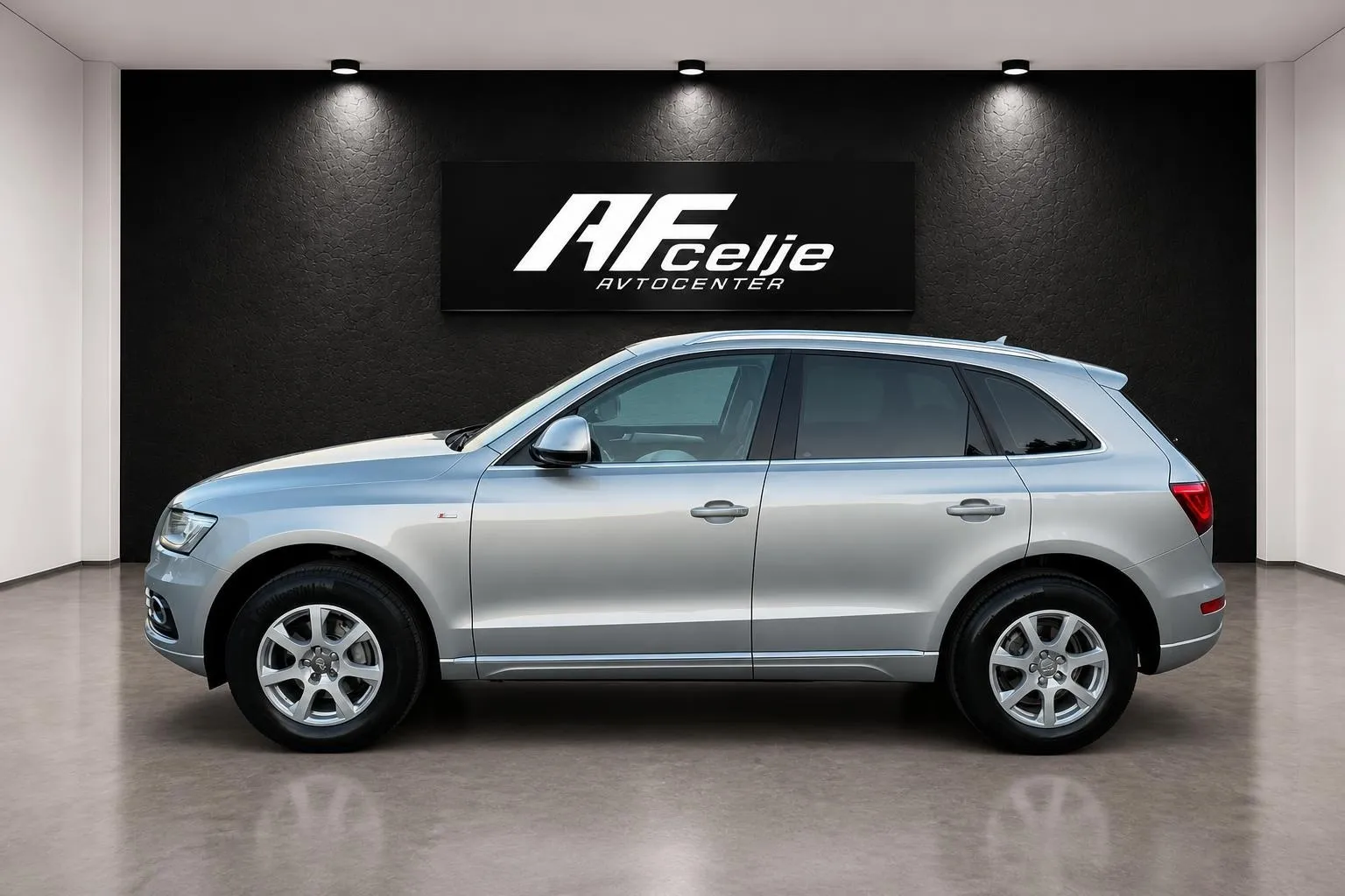 Zunanja slika - Audi Q5 - 2.0 TDI-Q-4X4-AUT-S LINE-ACC-168.000km-1 LASTNIK- - 6