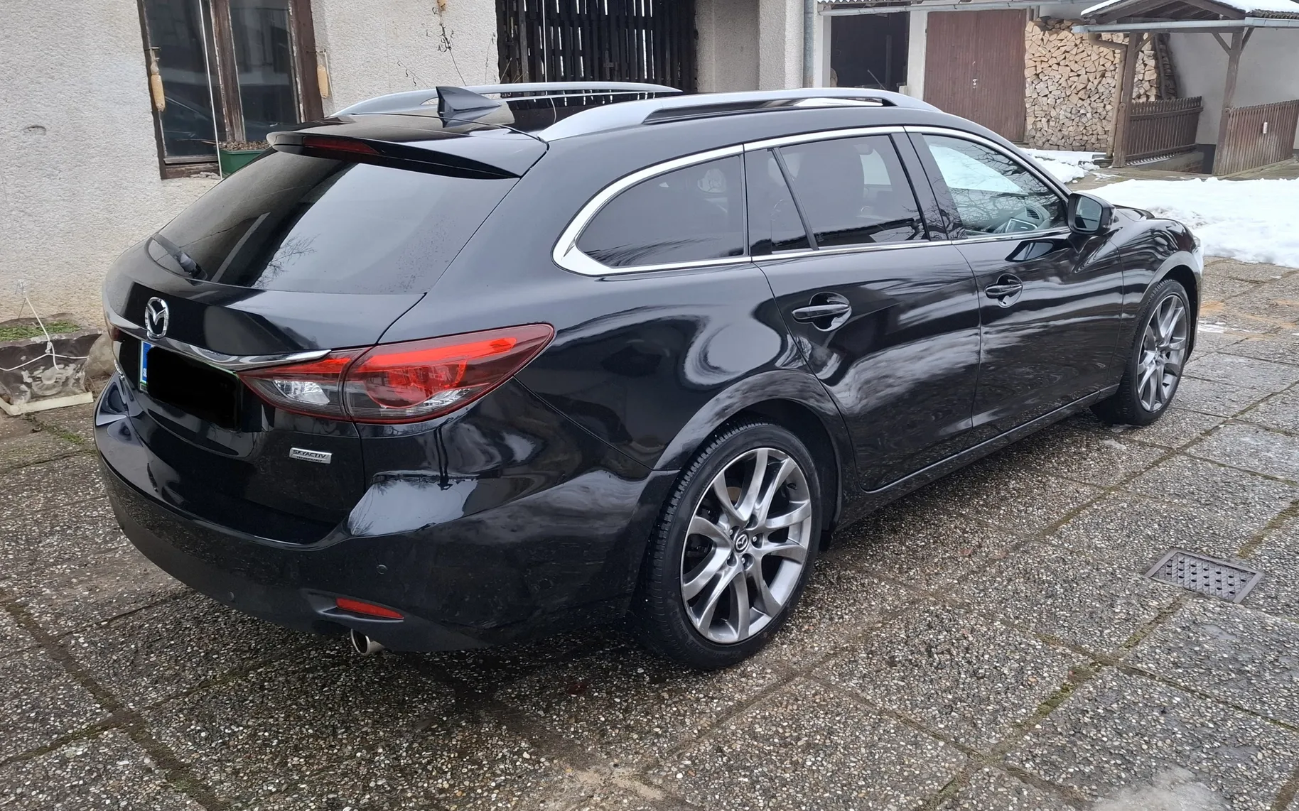 Zunanja slika - Mazda Mazda6 - Karavan CD175 Revolution Top/črno usnje - 3