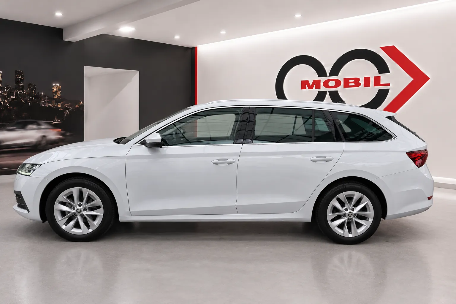 Notranja slika - Škoda Octavia - Combi 2.0 TDI Style DSG- Matrix.panorama.HUD.asist - 8
