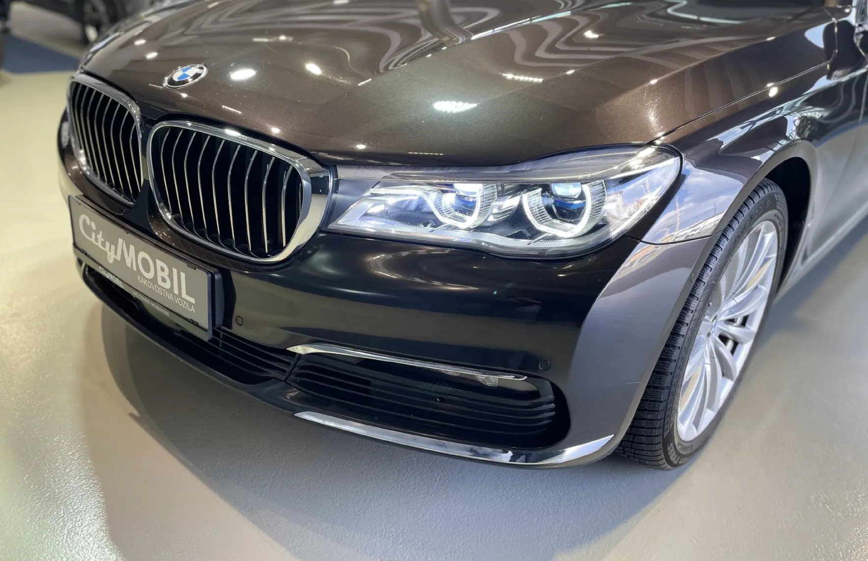 Zunanja slika - BMW Serija 7 - : XDRIVE-SOFT-HEAD UP-PANO-MEMORY-LED-VIRTUAL-NAVI - 7