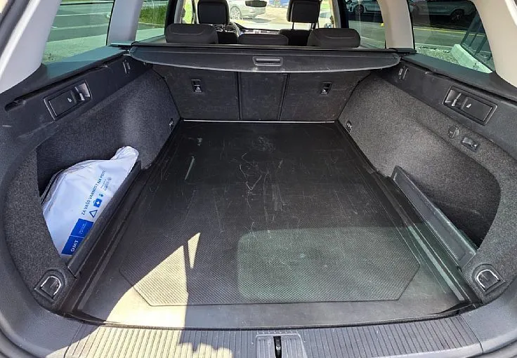 Zunanja slika - Volkswagen Passat - Variant 2.0 TDI Business DSG.MATRIX.VSE ASISTENCE.KLJUKA - 13