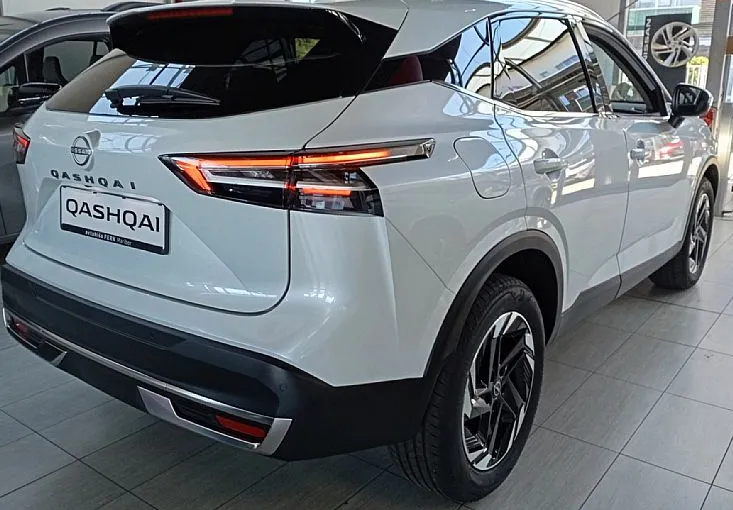 Zunanja slika - Nissan Qashqai - 1.3 DIG-T MHEV N-Connecta X-Tronic - 7