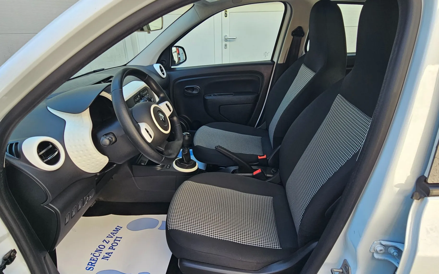 Zunanja slika - Renault Twingo - SCe 75 Life, 1.LAST.SLO.VSI RAČUNI - 10