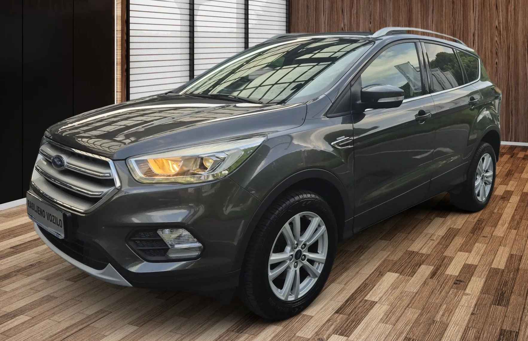Zunanja slika - Ford Kuga - STYLE 1.5 TDCi 120PS-SLO-1.LASTNIK-KAMERA - 1