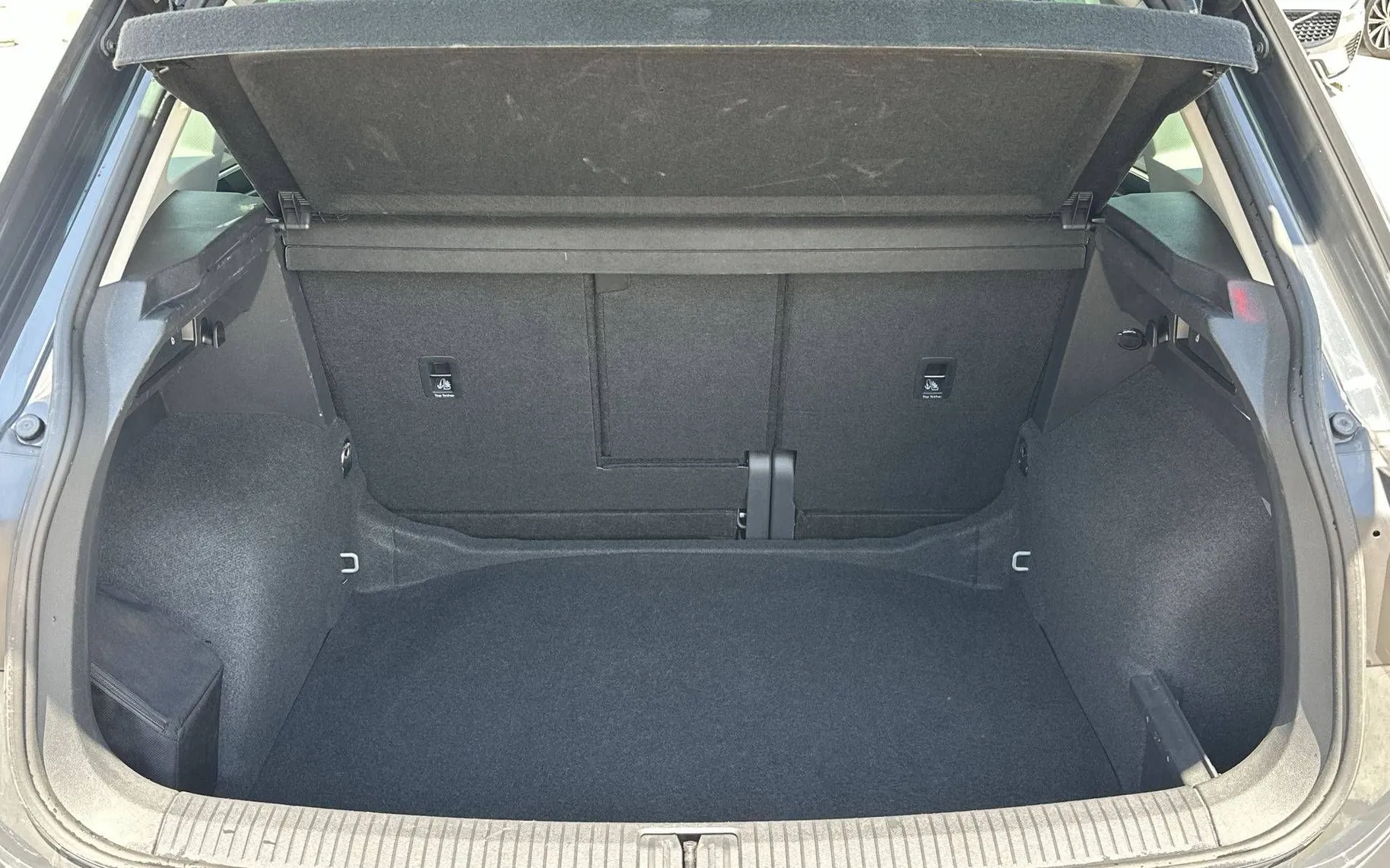Notranja slika - Volkswagen Tiguan - 2.0 TDI BMT Elegance DSG VIRTUAL ACC KAMERA - 12