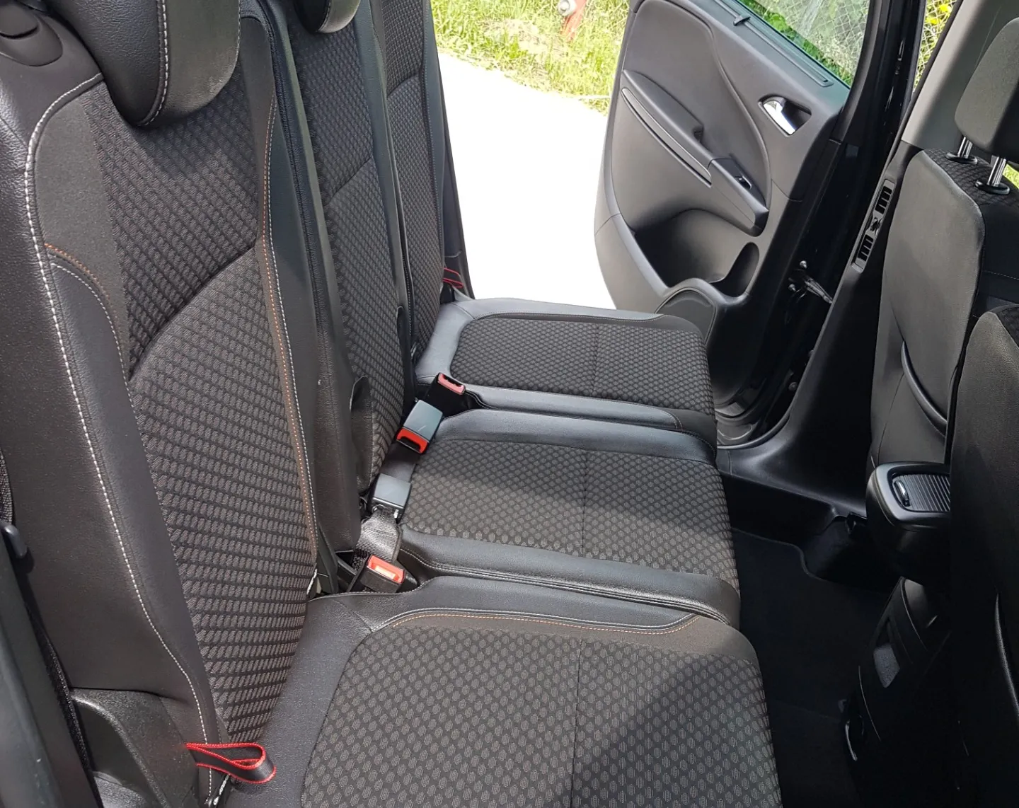 Zunanja slika - Opel Zafira - Tourer 2,0 CDTi Cosmo Avt. - 12