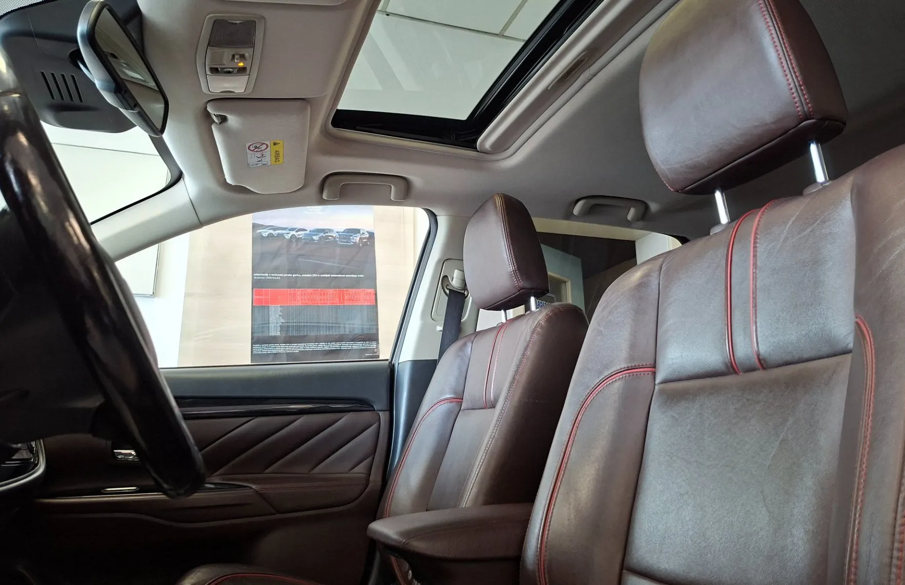 Zunanja slika - Mitsubishi Outlander - PHEV 4WD 2.0 Instyle Navi+ Avt.-SLO-ODLIČEN- - 13