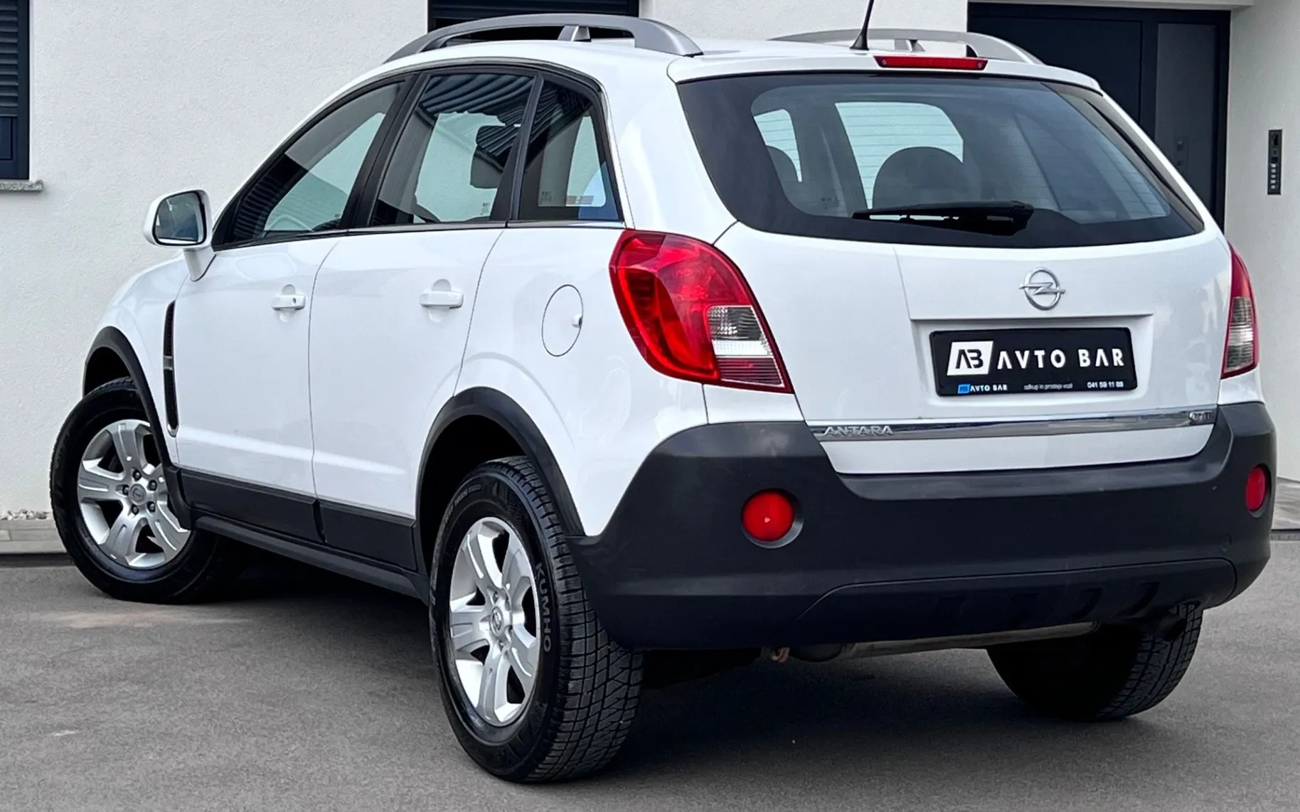 Notranja slika - Opel Antara - 2.2 CDTI+ALU+SAMO 107.208 km PREVOŽENIH - 8