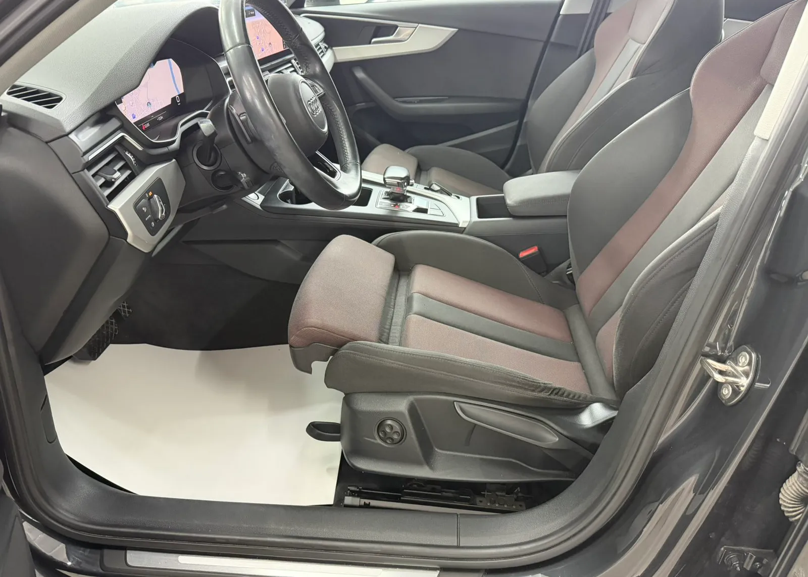 Zunanja slika - Audi A4 - Avant 30 AUT. - 8