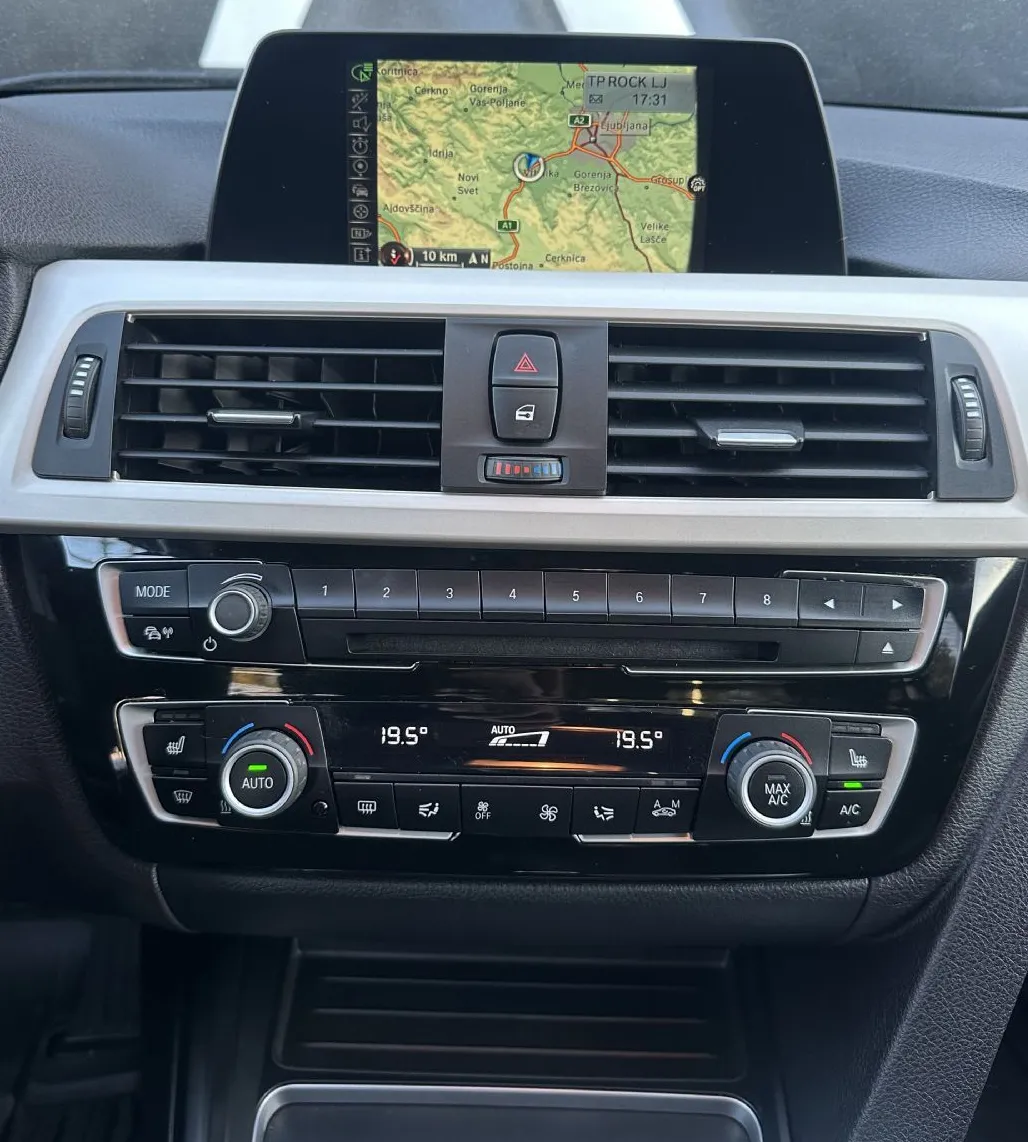 Zunanja slika - BMW Serija 3 - : 318i Advantage-NAVI-GRE.SEDEŽEV-2xPDC-TEMPOMAT-17C - 10