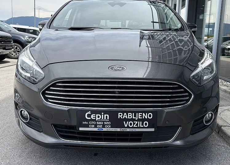 Zunanja slika - Ford S-MAX - 2.0 EcoBlue 140  FWD TITANIUM - AUTO - LED - NAVI - 2