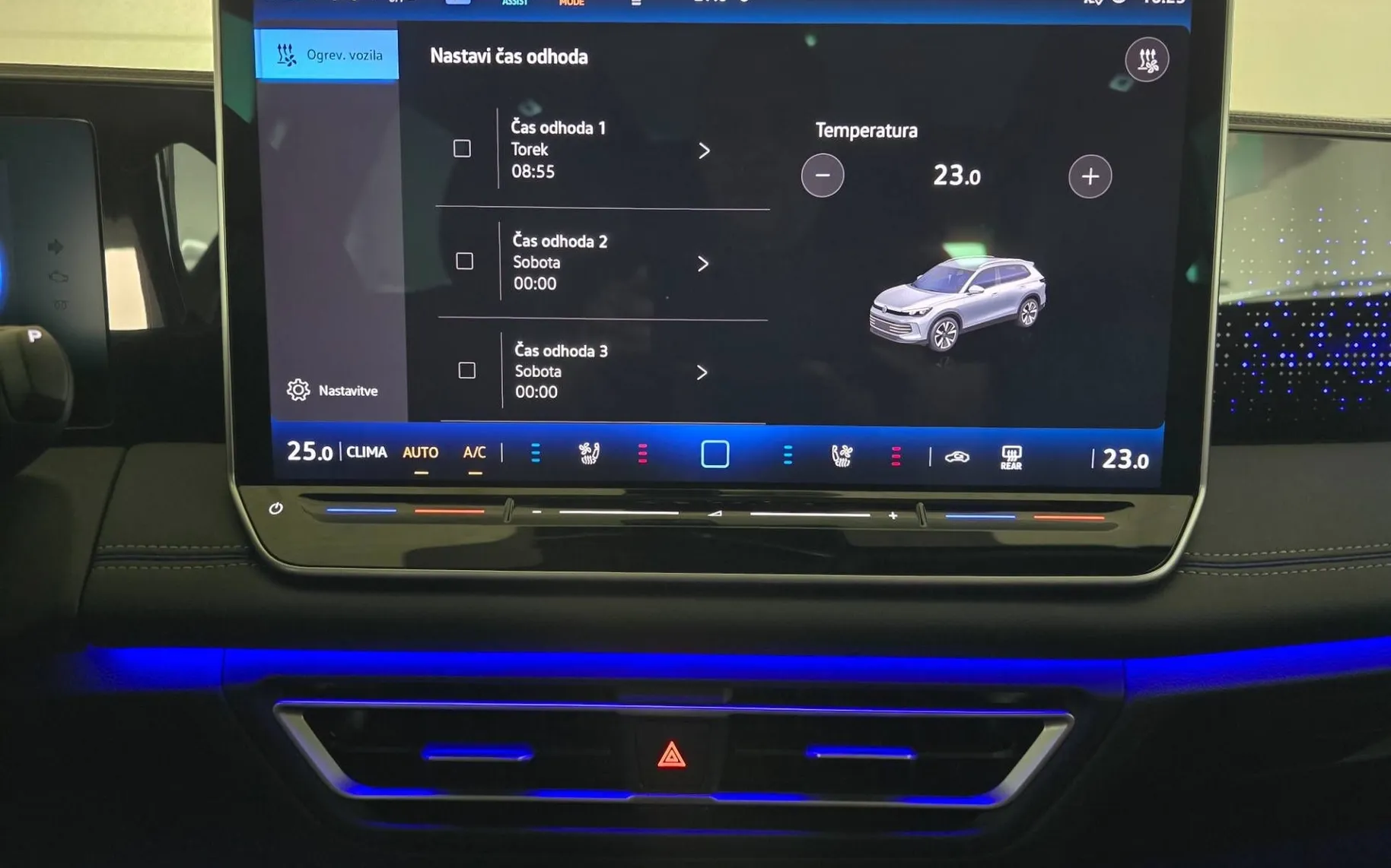 Notranja slika - Volkswagen Tiguan - 4motion 2.0 TDI BMT R-Line DSG - VSA MOŽNA OPREMA - 18