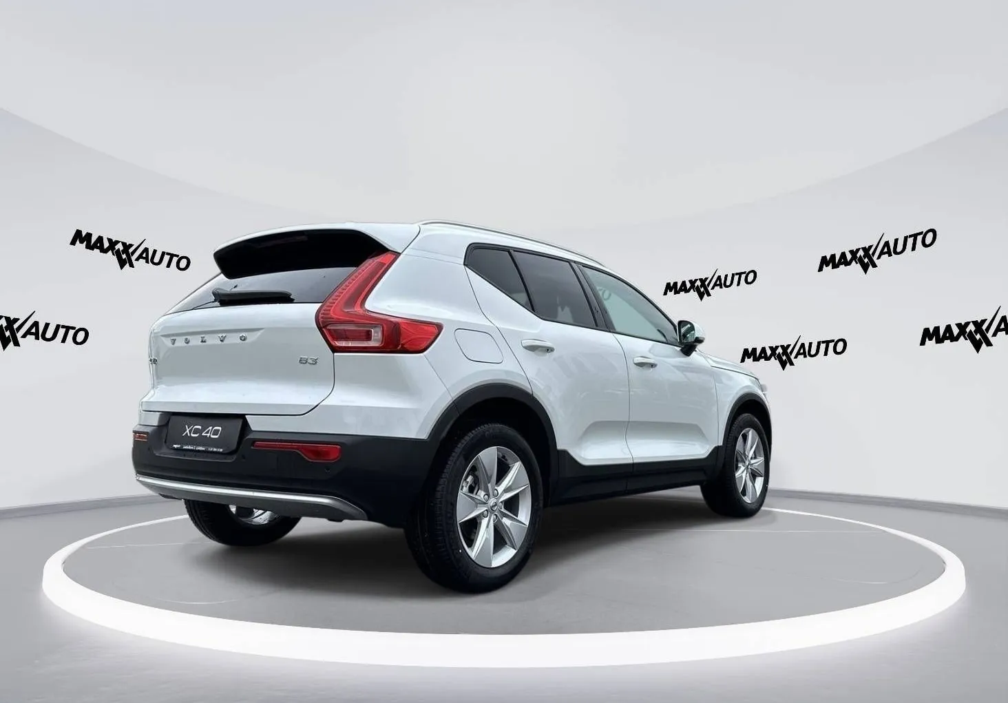 Zunanja slika - Volvo XC40 - B3 P Core AT DCT 3 leta garancije + 3 servisi... - 5