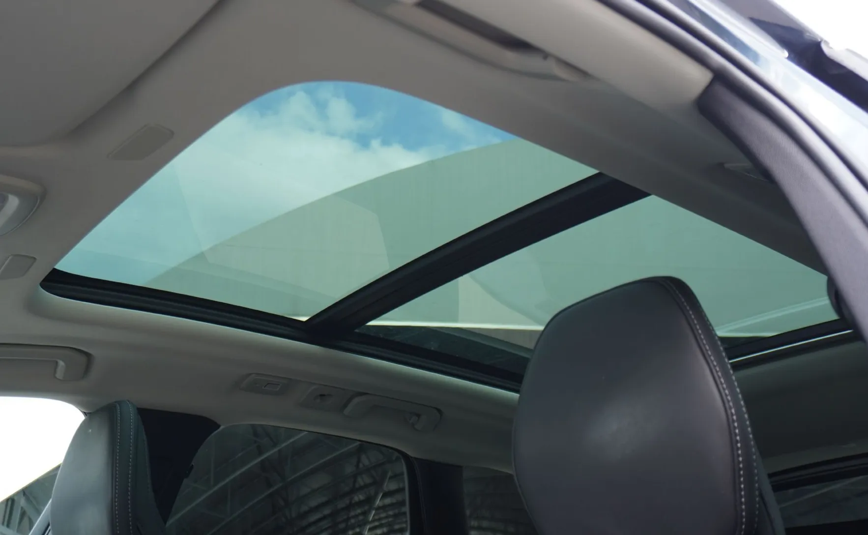 Zunanja slika - Volvo XC60 - B4D AWD Inscription Avt. - 16