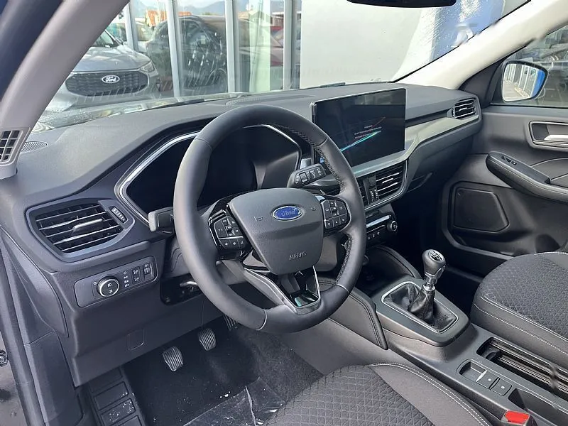 Zunanja slika - Ford Kuga - Titanium 1.5 EcoBoost 110kW ZALOGA - 3