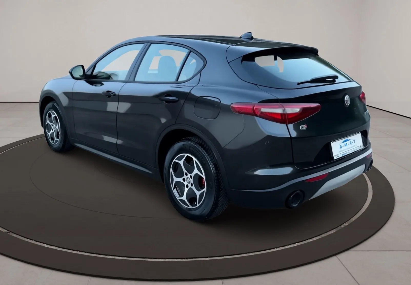 Zunanja slika - Alfa Romeo Stelvio - Q4 2.2 Diesel 190 Avt. 1 letna garancija 1 lastnik - 6