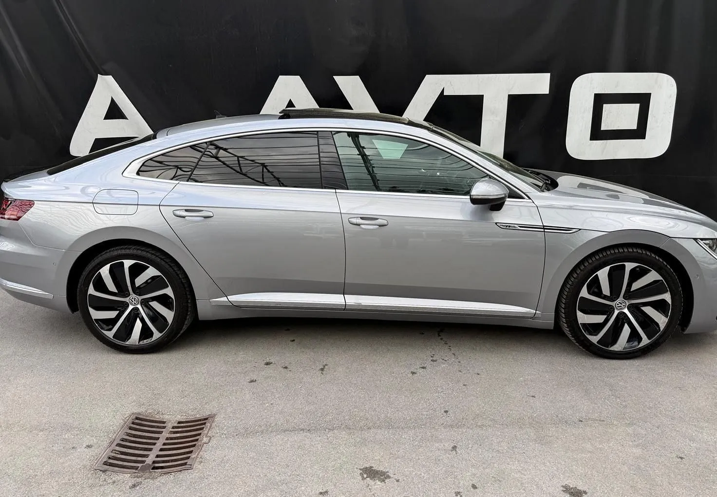 Zunanja slika - Volkswagen Arteon - 2.0 TDI BMT R-Line DSG-PANORAMA-VIRTUAL-FULL LED.. - 3
