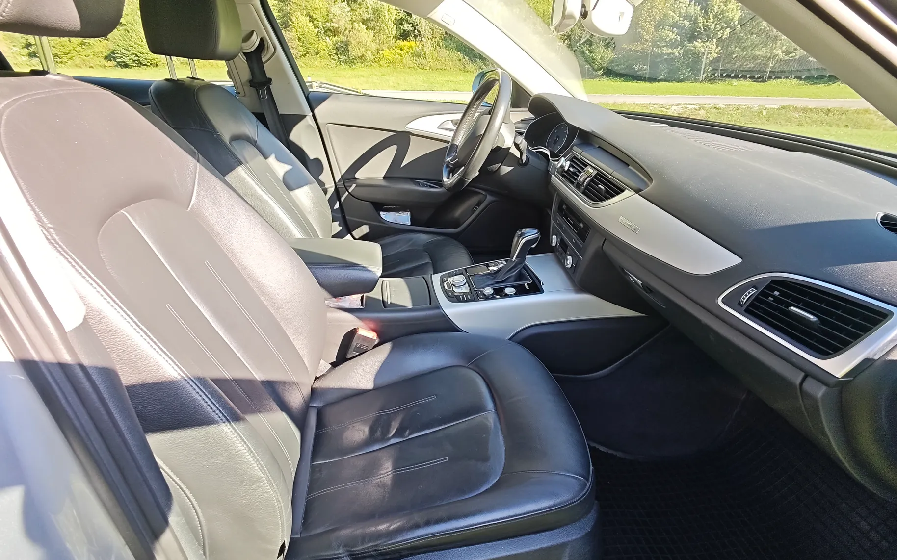 Notranja slika - Audi A6 - Avant 3,0 TDI clean diesel quattro Business S tronic - 17