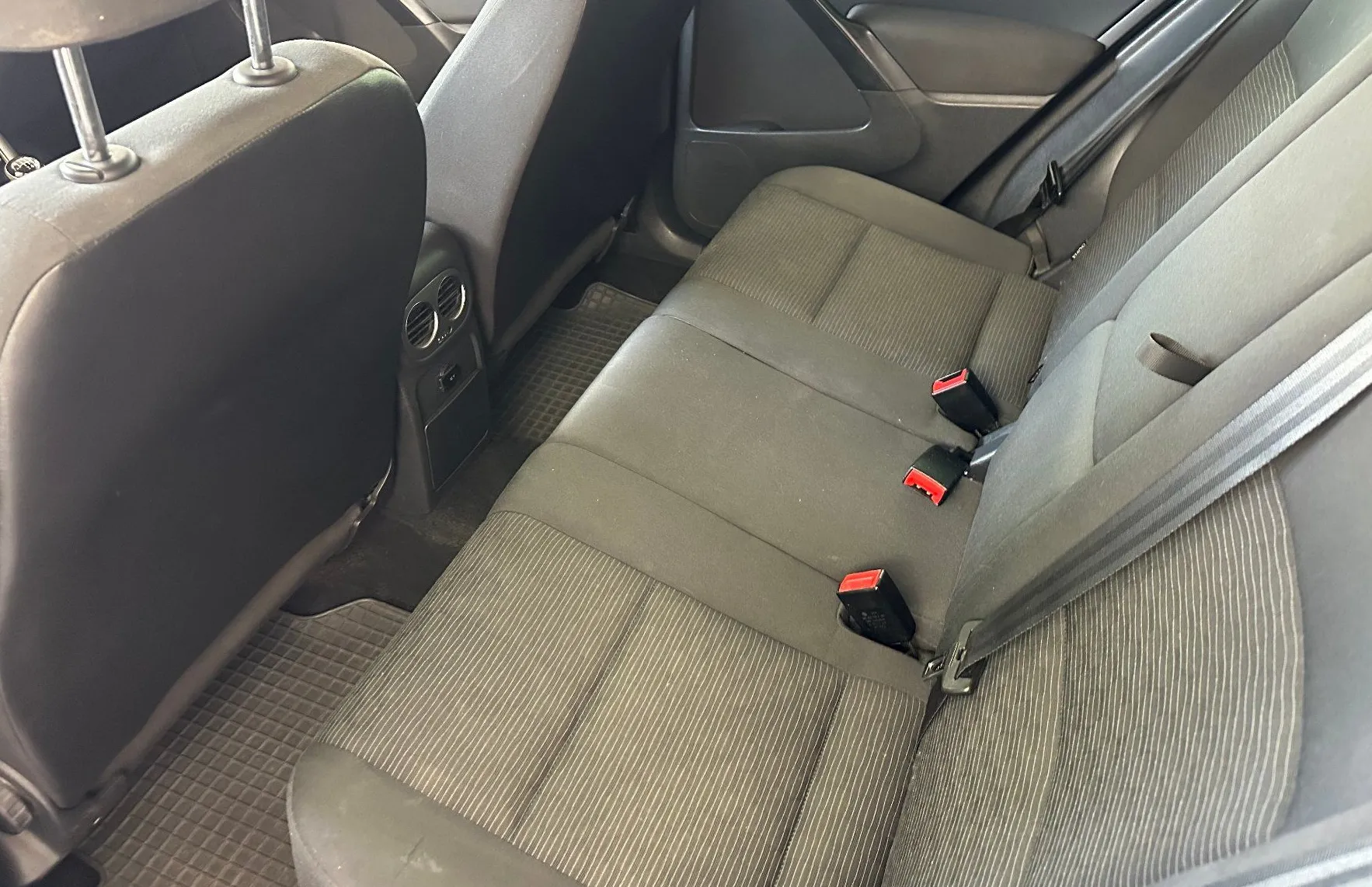 Zunanja slika - Volkswagen Tiguan - 2.0 TDI BMT Trend Fun.SLOVENSKI.SAMO 179.000 KM - 7