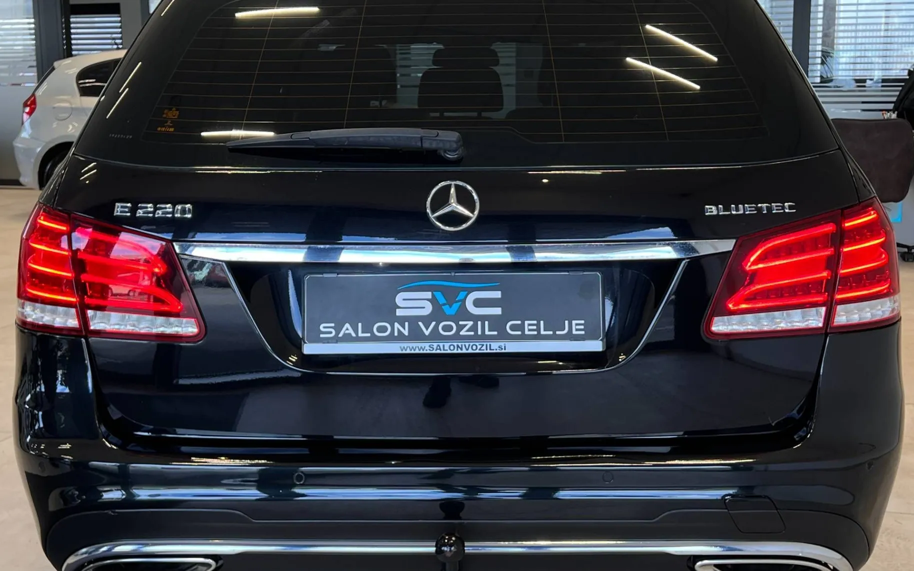 Zunanja slika - Mercedes-Benz E-Razred - E 220 BlueTEC-170KM-AMG-ZRAK-FULL-LED-NAVI-PRIKL.. - 6