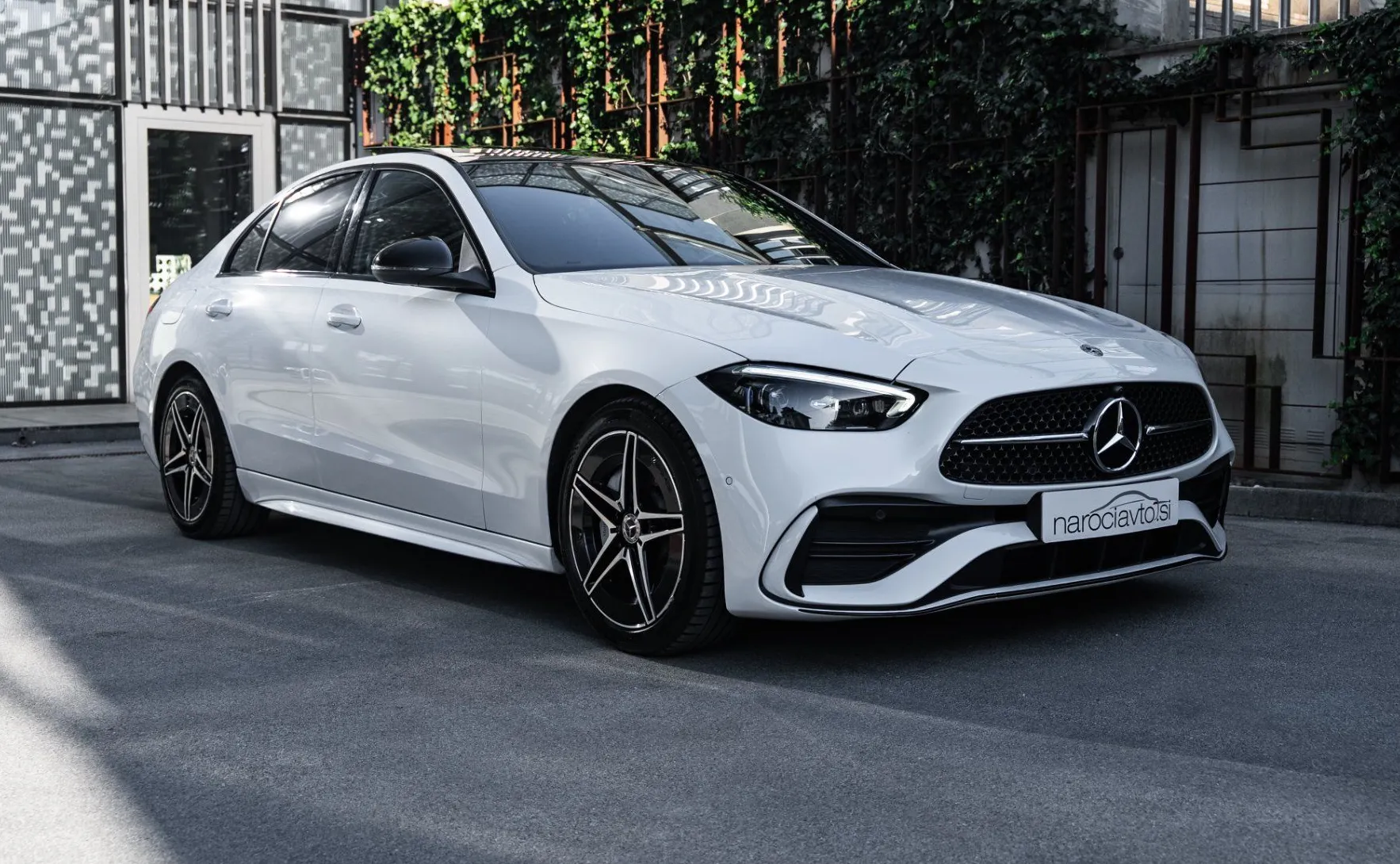 Zunanja slika - Mercedes-Benz C-Razred - C300d - AMG - Digital - Memory - Panorama - 1