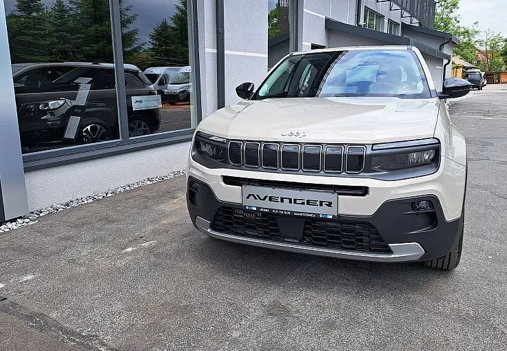 Zunanja slika - Jeep Avenger - Altitude 1.2 E-DCT6 MHEV 100 - 2