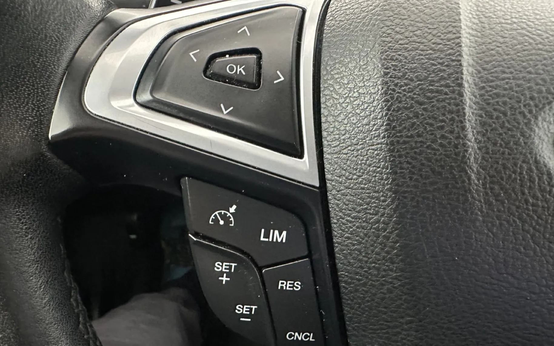 Zunanja slika - Ford Mondeo - Karavan 2.0 TDCi Titanium,NAVI,SAMO 115.OOO KM - 6