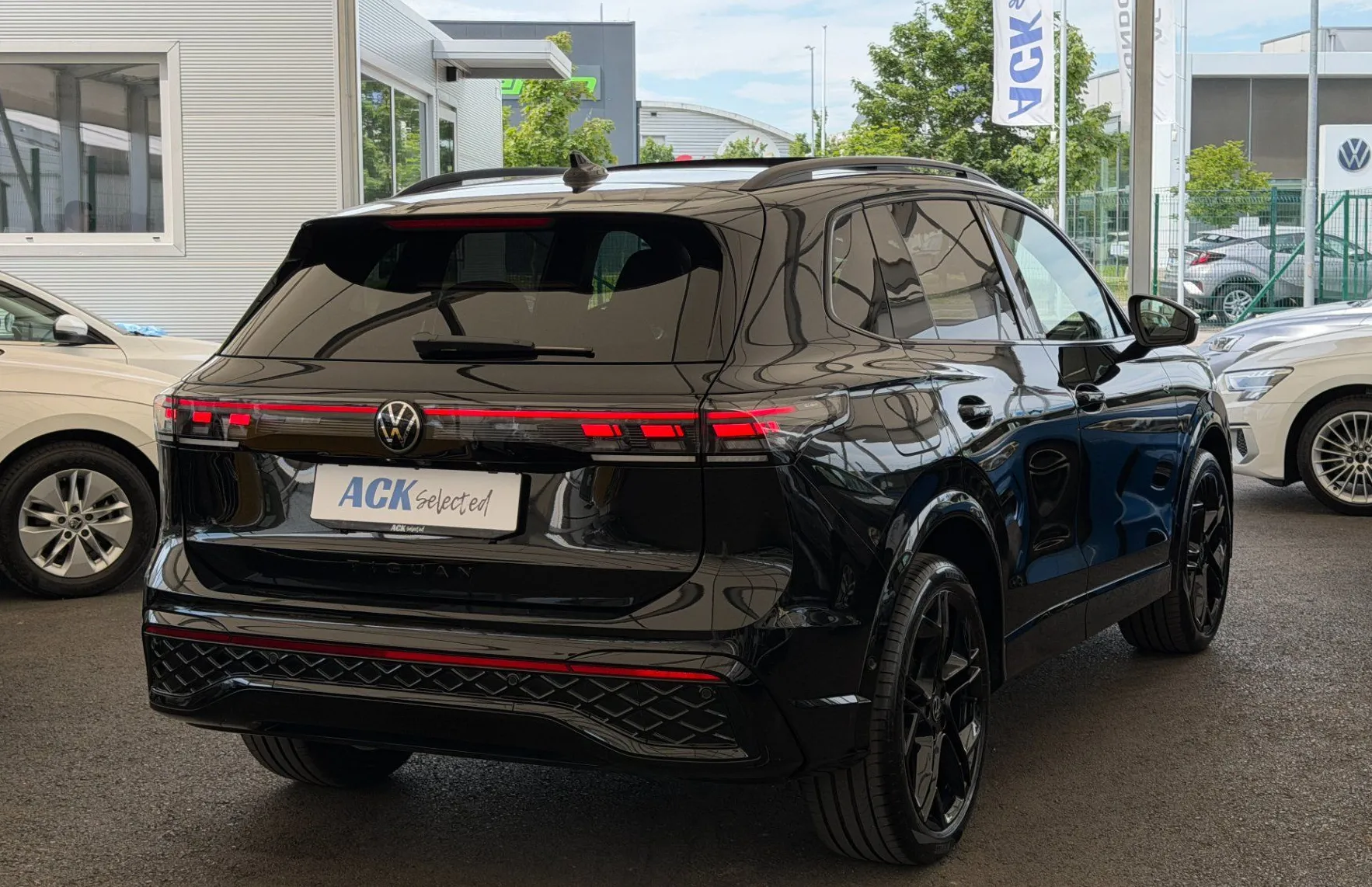 Zunanja slika - Volkswagen Tiguan - 4JOY 1.5eTSI DSG SLO 1.Lastnik PANORAMA-GARANCIJA - 5
