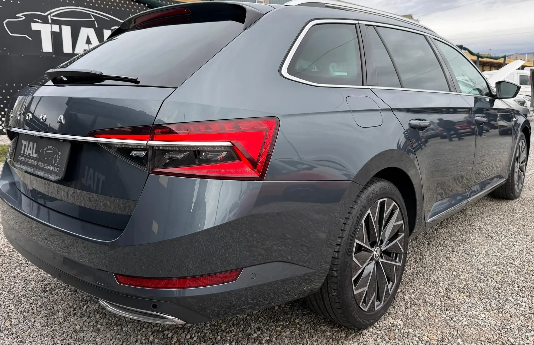 Zunanja slika - Škoda Superb - 2.0 TDI-DSG L K CRYSTAL-VIRTUAL-MRT.KOTI-USNJE-SLO - 7