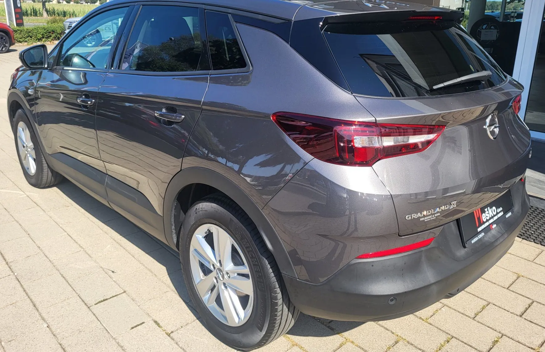 Zunanja slika - Opel Grandland X - 1.5 CDTI - 4