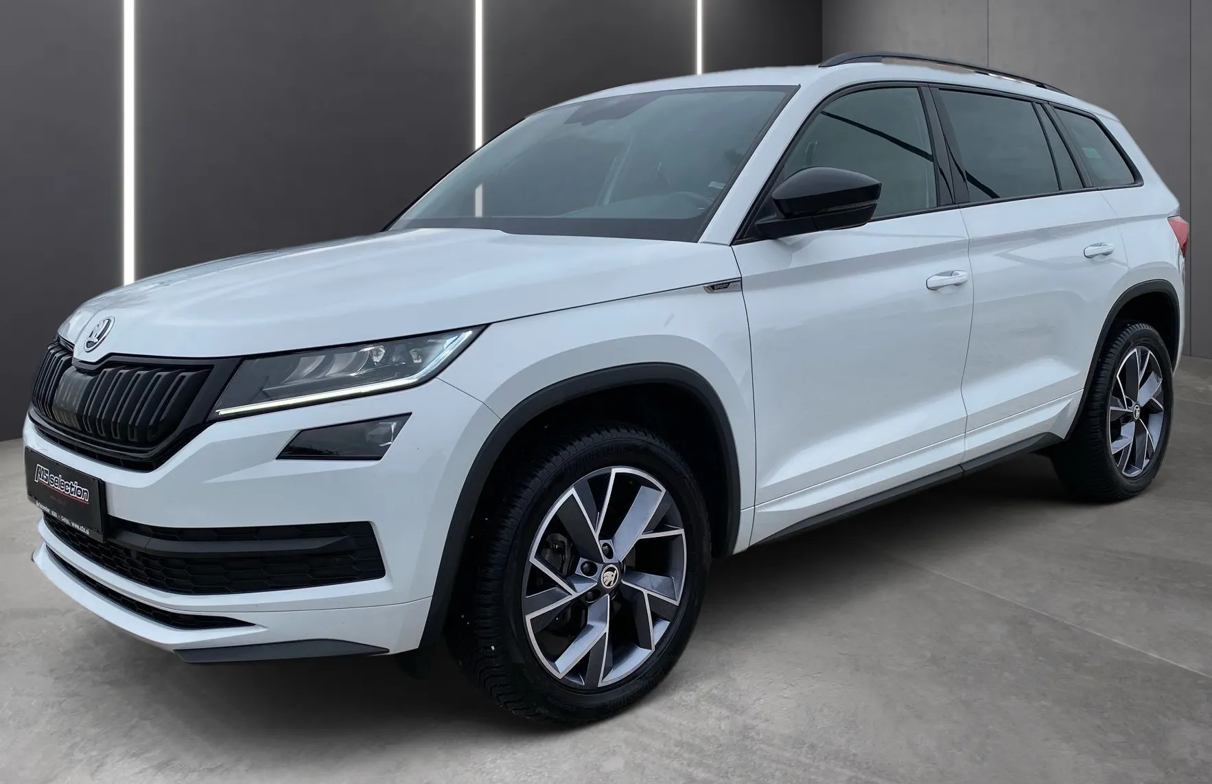 Zunanja slika - Škoda Kodiaq - Sportline 2.0 TDI 110kW 4X4 DSG - 1