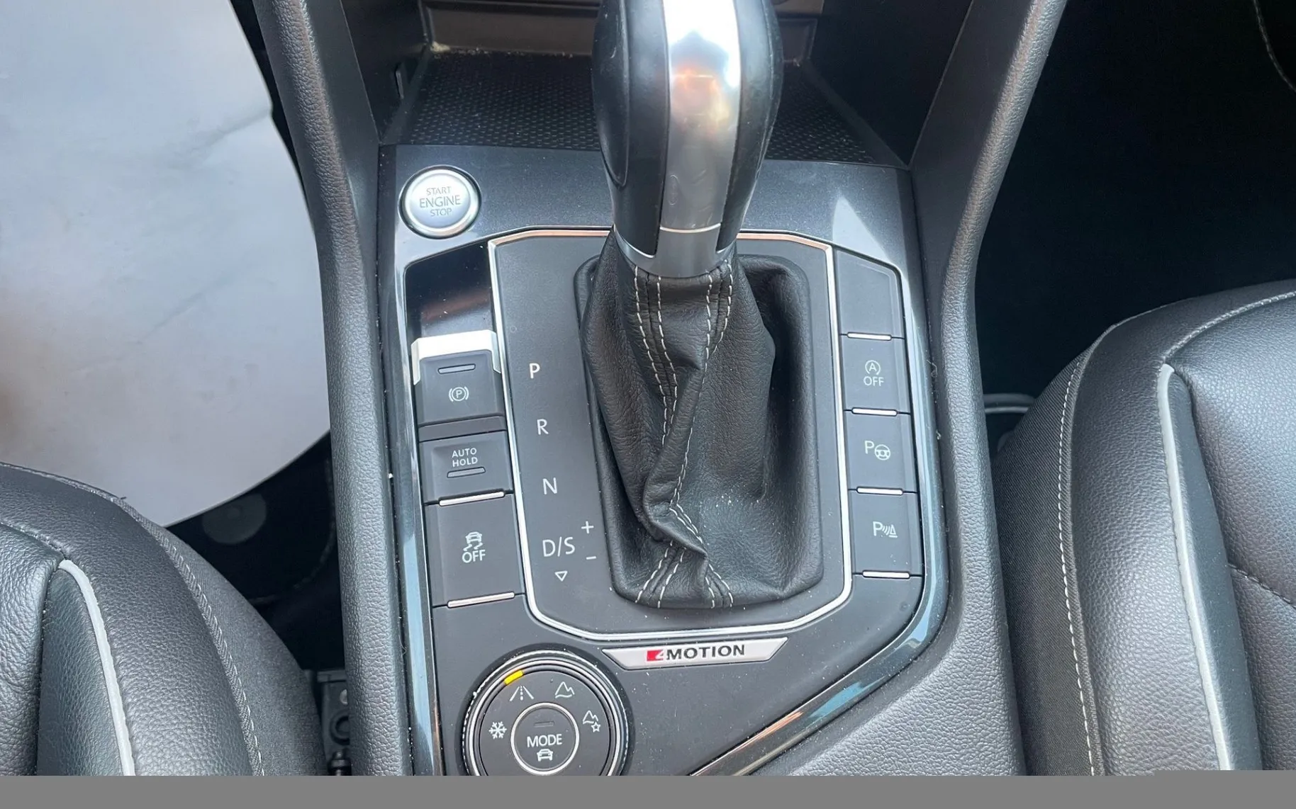 Zunanja slika - VW Tiguan - R-LINE 140 KW 4X4 LED.NAVI.KAMERA.USNJE.2XPDC - 19