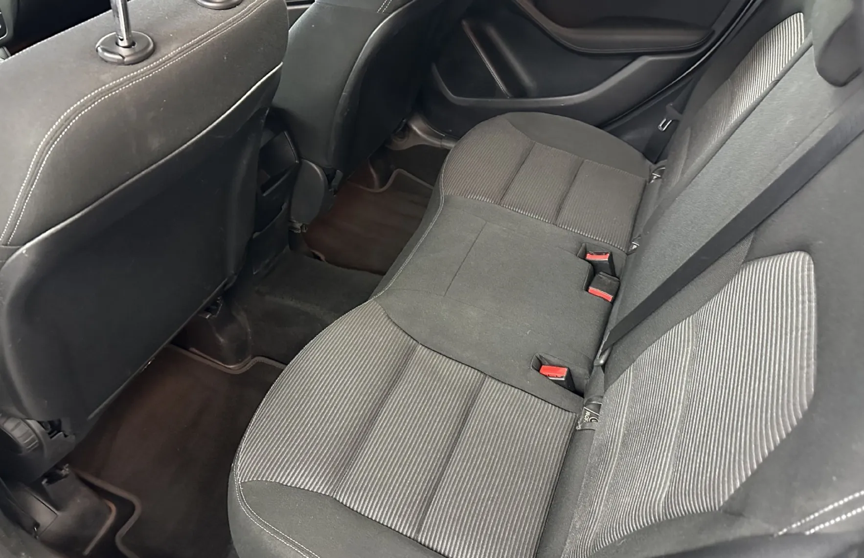 Zunanja slika - Mercedes-Benz B-Razred - B 180 d..NEMŠKI.NAVI.80 KW.SAMO 120.000 KM.DIZEL - 4