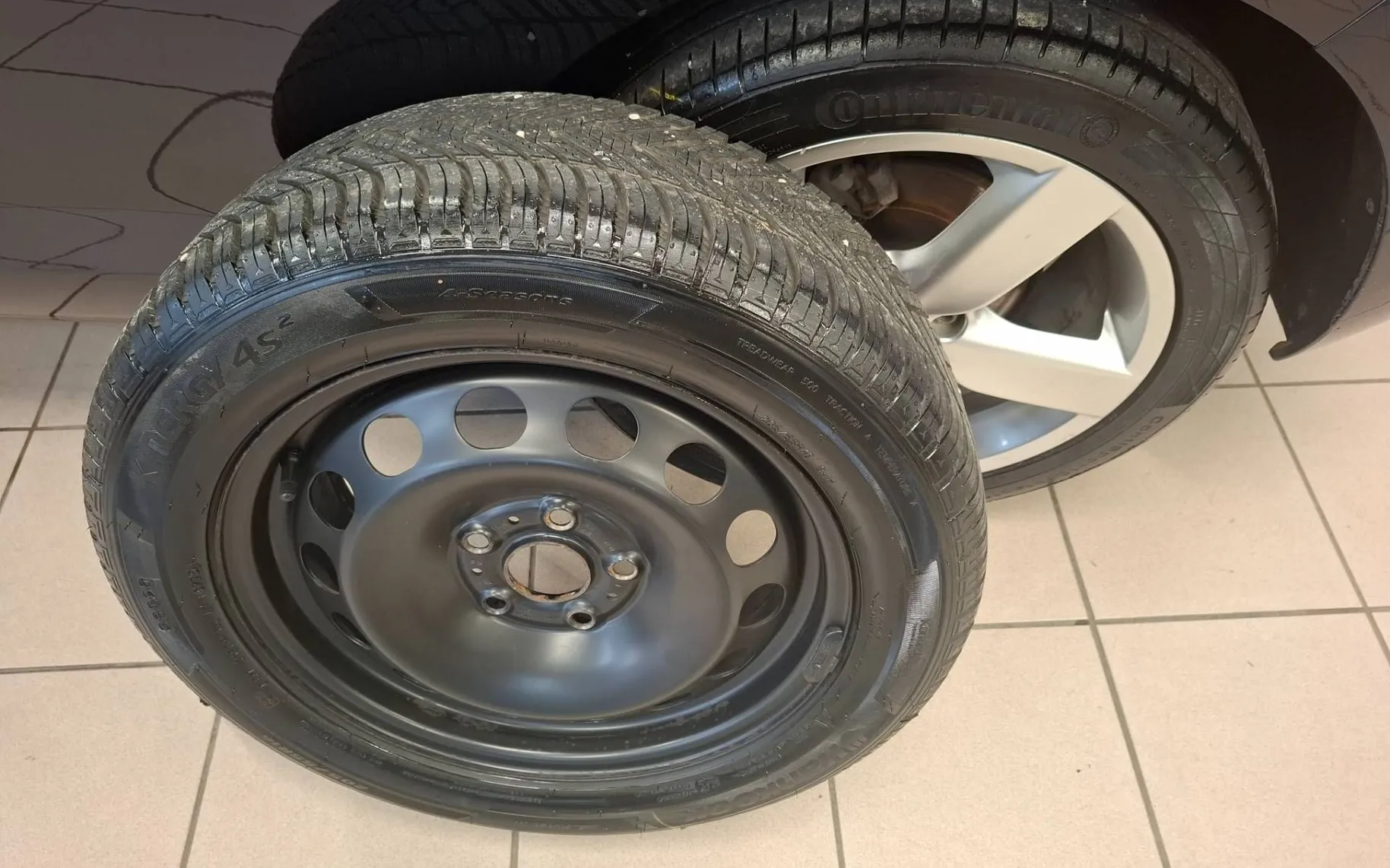 Zunanja slika - Volkswagen Golf - 1.6 TDI KREDIT BREZ POLOGA-1LASTNIK-KOT NOV - 5