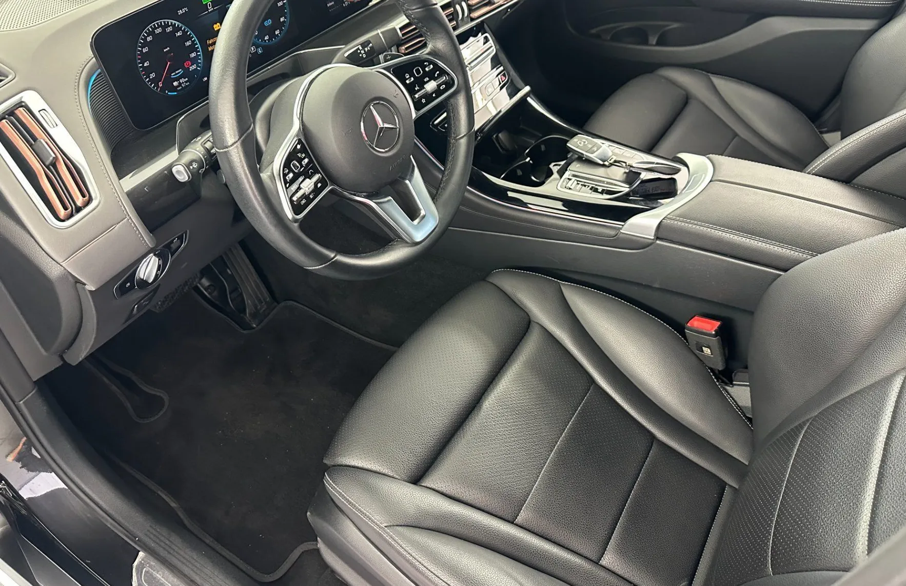 Zunanja slika - Mercedes-Benz EQC - 400 4MATIC.NEMŠKI+4ALU.KAMERA.KLJUKA.LED.ACC.USNJE - 4